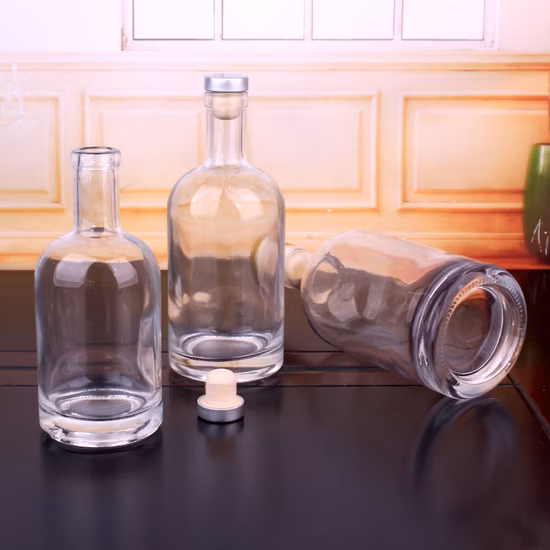 すべてのサイズの色付きマットブラック透明ガラスワインボトル 200ml 375ml 500ml 750ml ストッパー付き